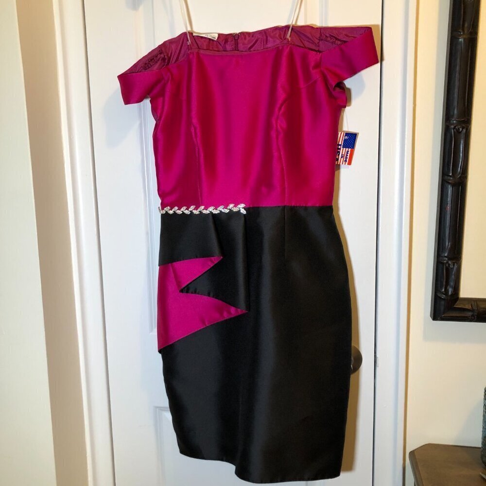 Ideas by Barbara Mini Gown Style# 8870 Hot Pink Black Size M NWT